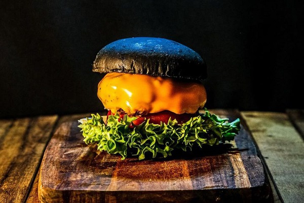 BLACK BURGER